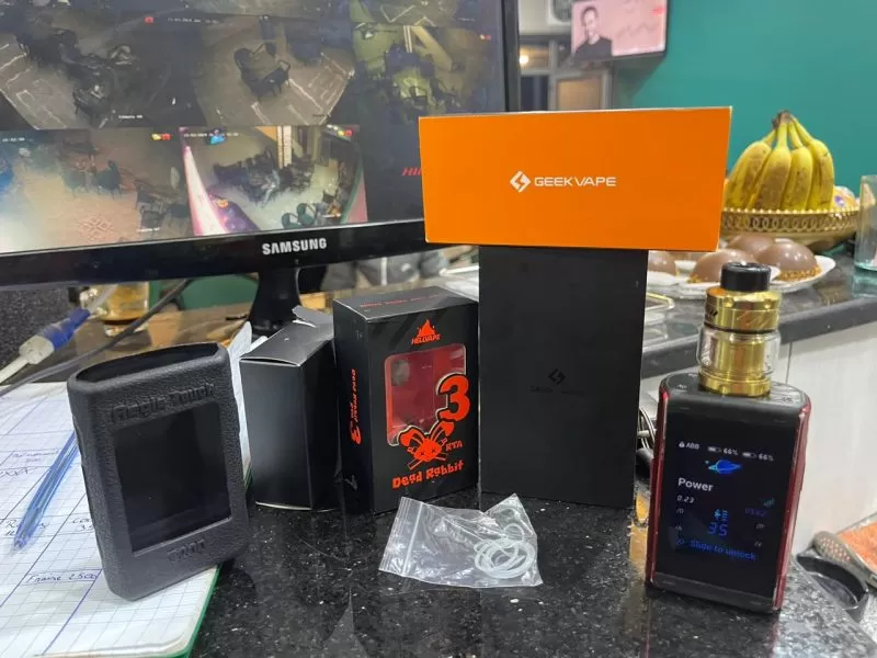 Geekvape T200 + ato dead rabbit v3 + 2 accus