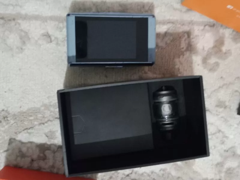 Box t200 neuf + ato dead rabbit + ato mèche + 2 accus