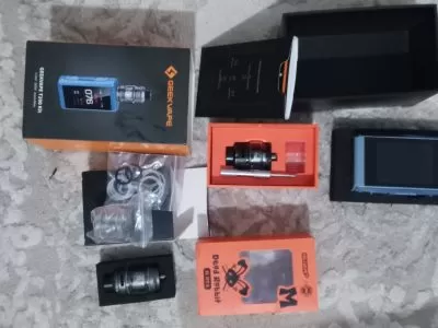 Box t200 neuf + ato dead rabbit + ato mèche + 2 accus