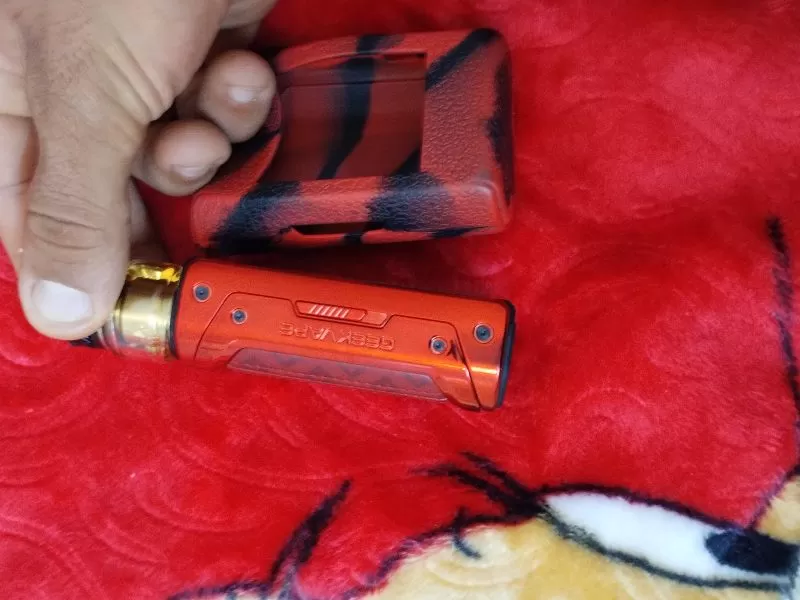 box geekvape t200 etat neuf just box