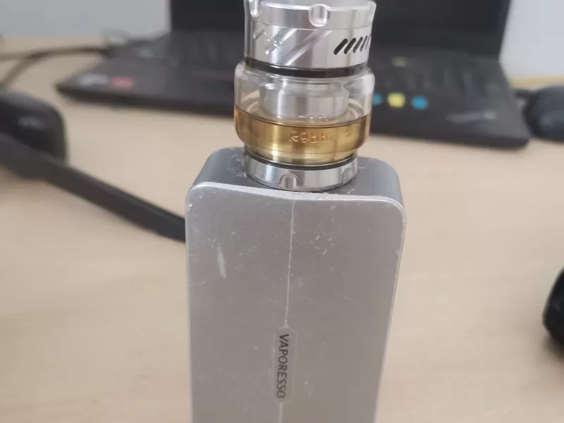 VAPORESSO GEN X / DEAD RABBIT V3 / 4 ACCUS / CHARGEUR ACCU TYPE C RAPIDE